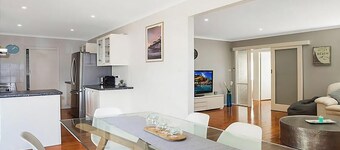 The Little Blue Lakehouse - Côte centrale