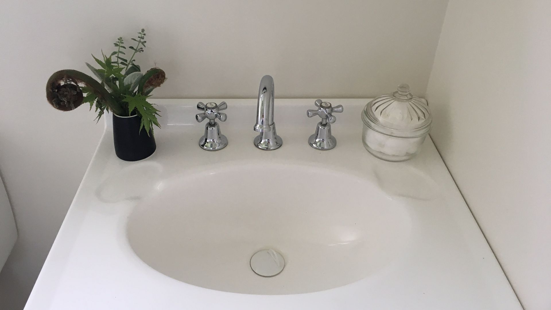 Farm Pod at Twamley Farm — image 11