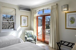 Luxury House, 2 Bedrooms | 3 bedrooms, Egyptian cotton sheets, premium bedding, desk - 10 Villefranche (Franschhoek)
