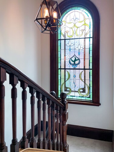 CBD 3 bedroom luxe heritage townhouse with award winning bathroom