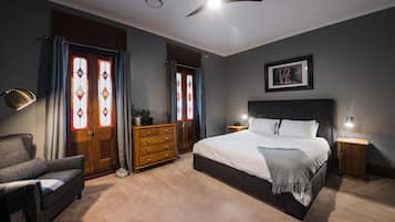 3 bedrooms, iron/ironing board, travel cot, free WiFi