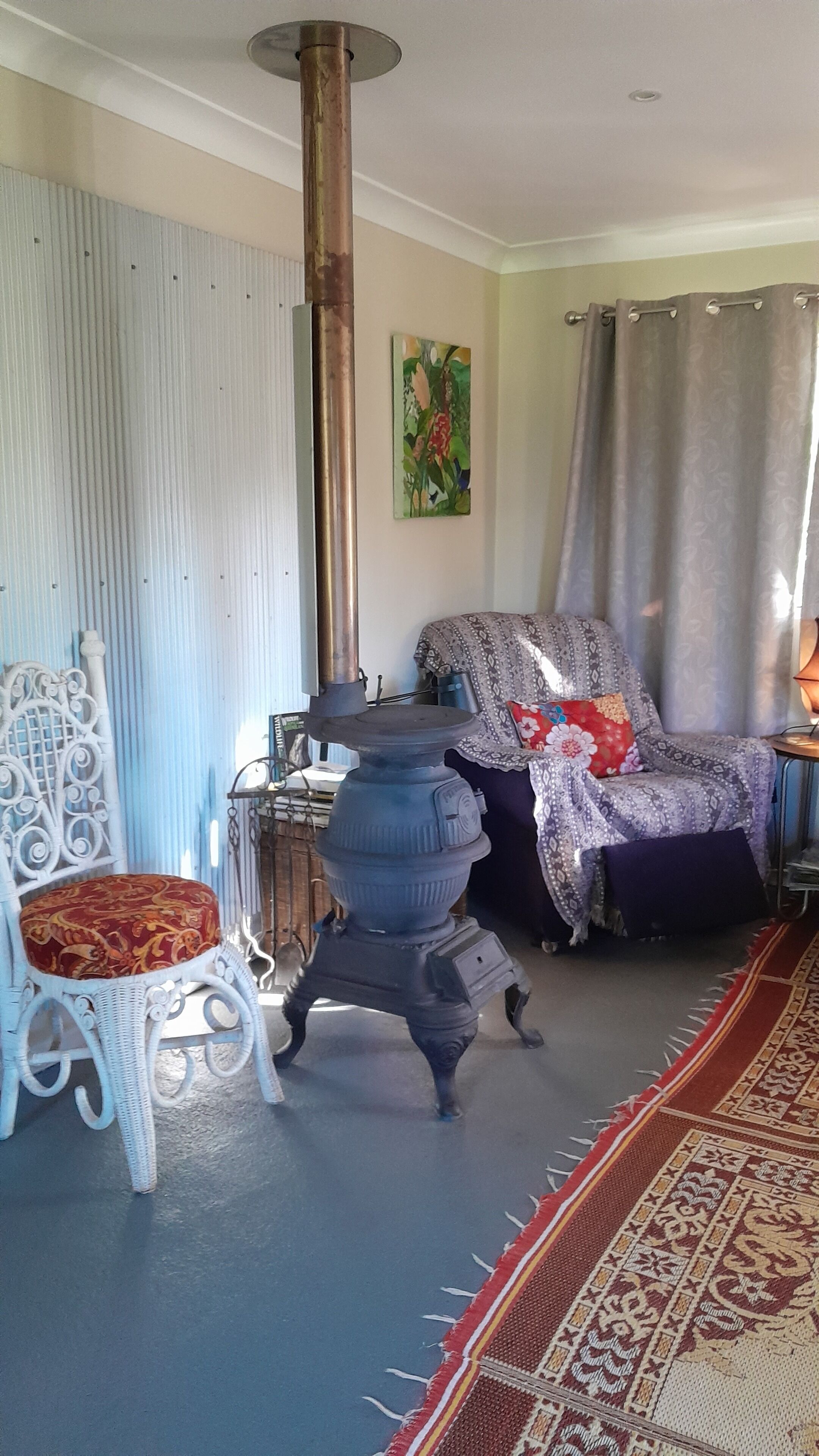 Quiet, peaceful and comfortable country cottage.