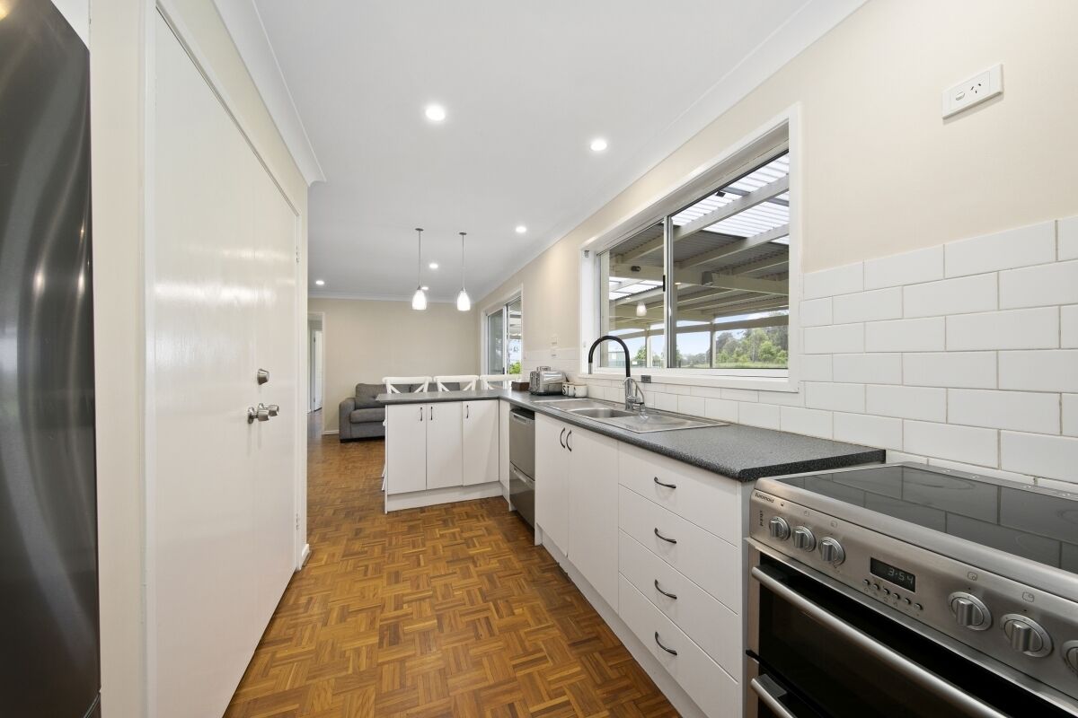 Hillcrest House - views across the Hunter Valley — image 8