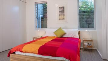 1 bedroom, desk, iron/ironing board, free WiFi