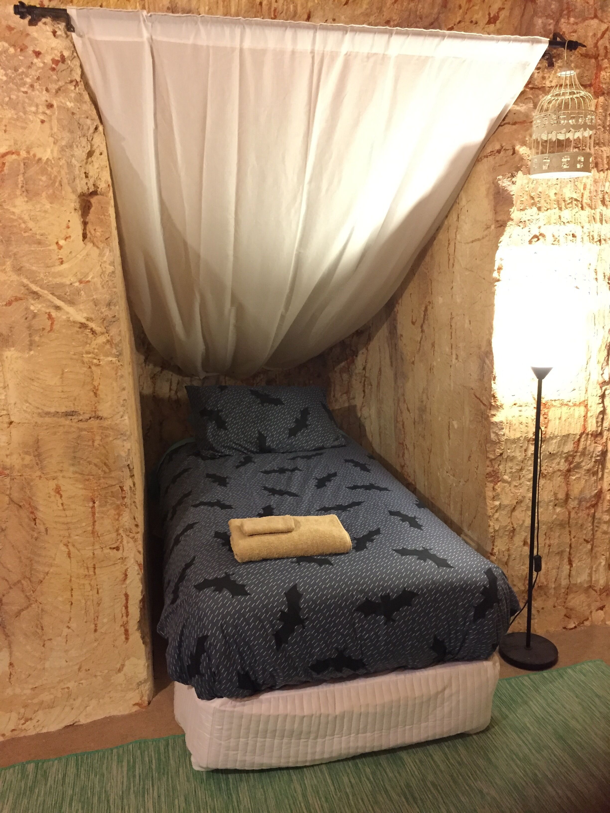 4 bedrooms, in-room safe, bed sheets