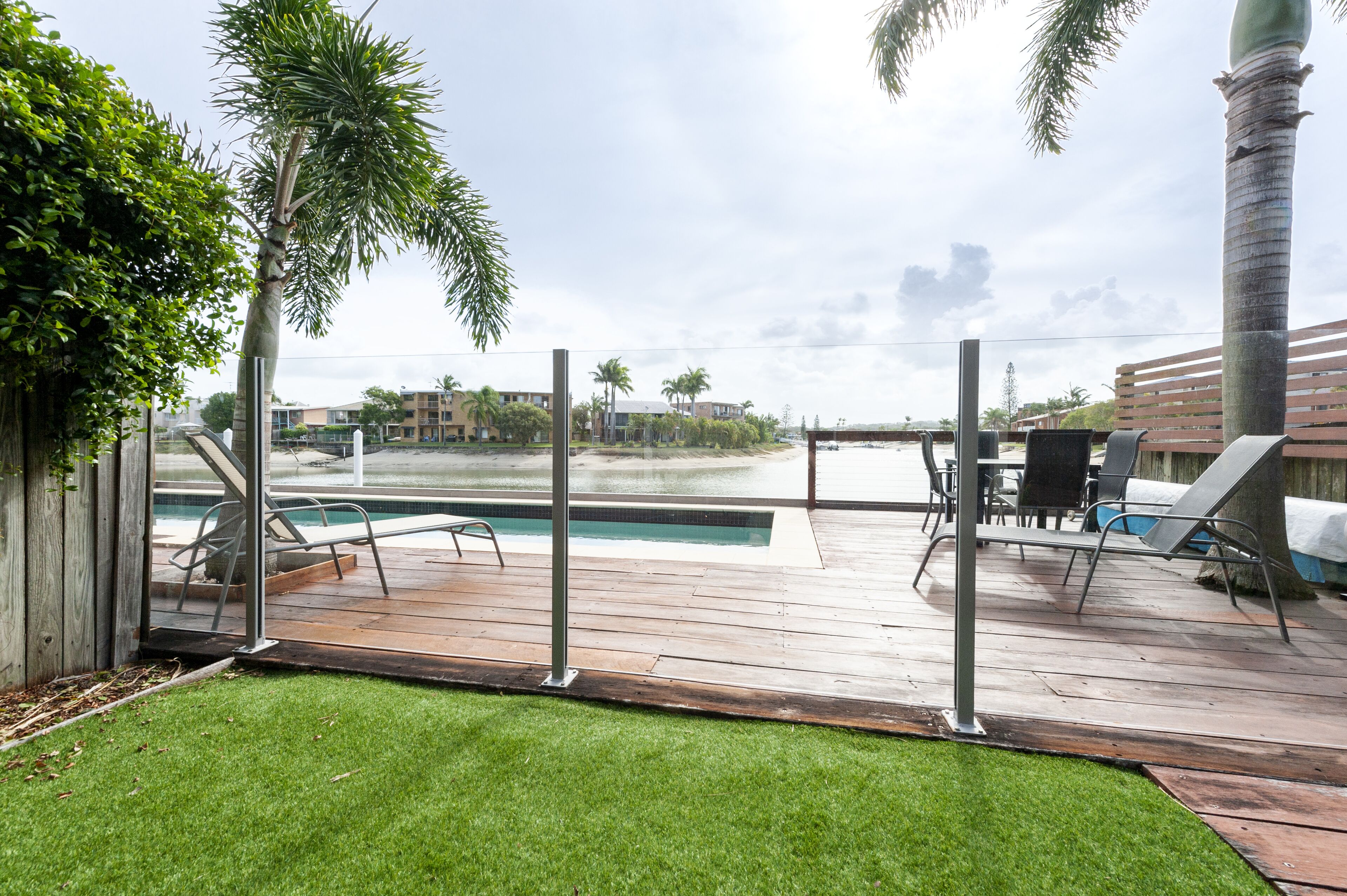 2 BR Waterfront Villa 3 -Pet Friendly - Waterfront — image 4