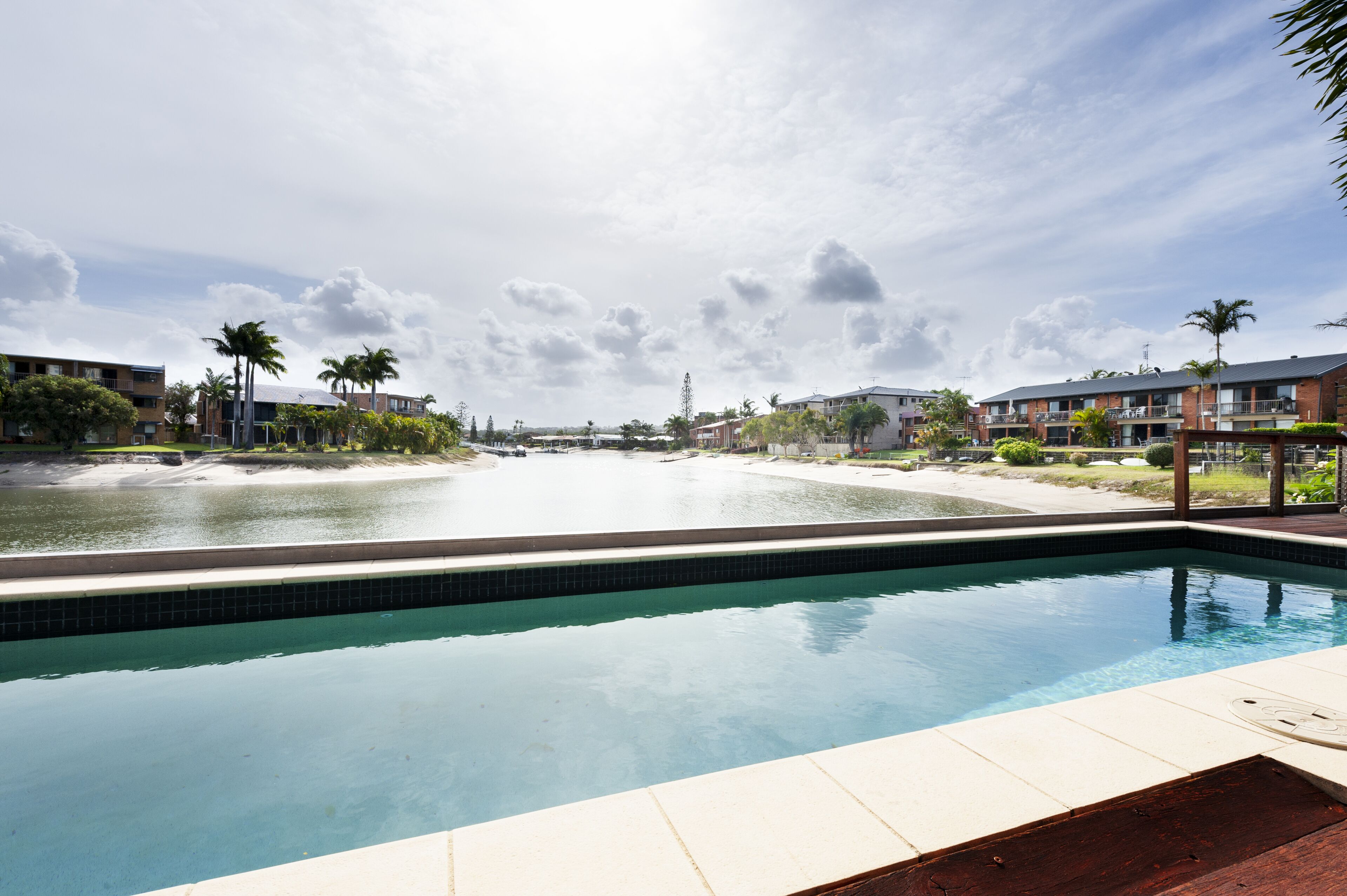 2 BR Waterfront Villa 3 -Pet Friendly - Waterfront — image 8