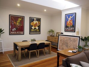 Dining - Amazing location - Walk to MCG/Swan St/Bridge Rd/Melbourne CBD (Richmond)