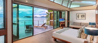 Yacht Club Villa 17, Stunning Villa on Hamilton Island