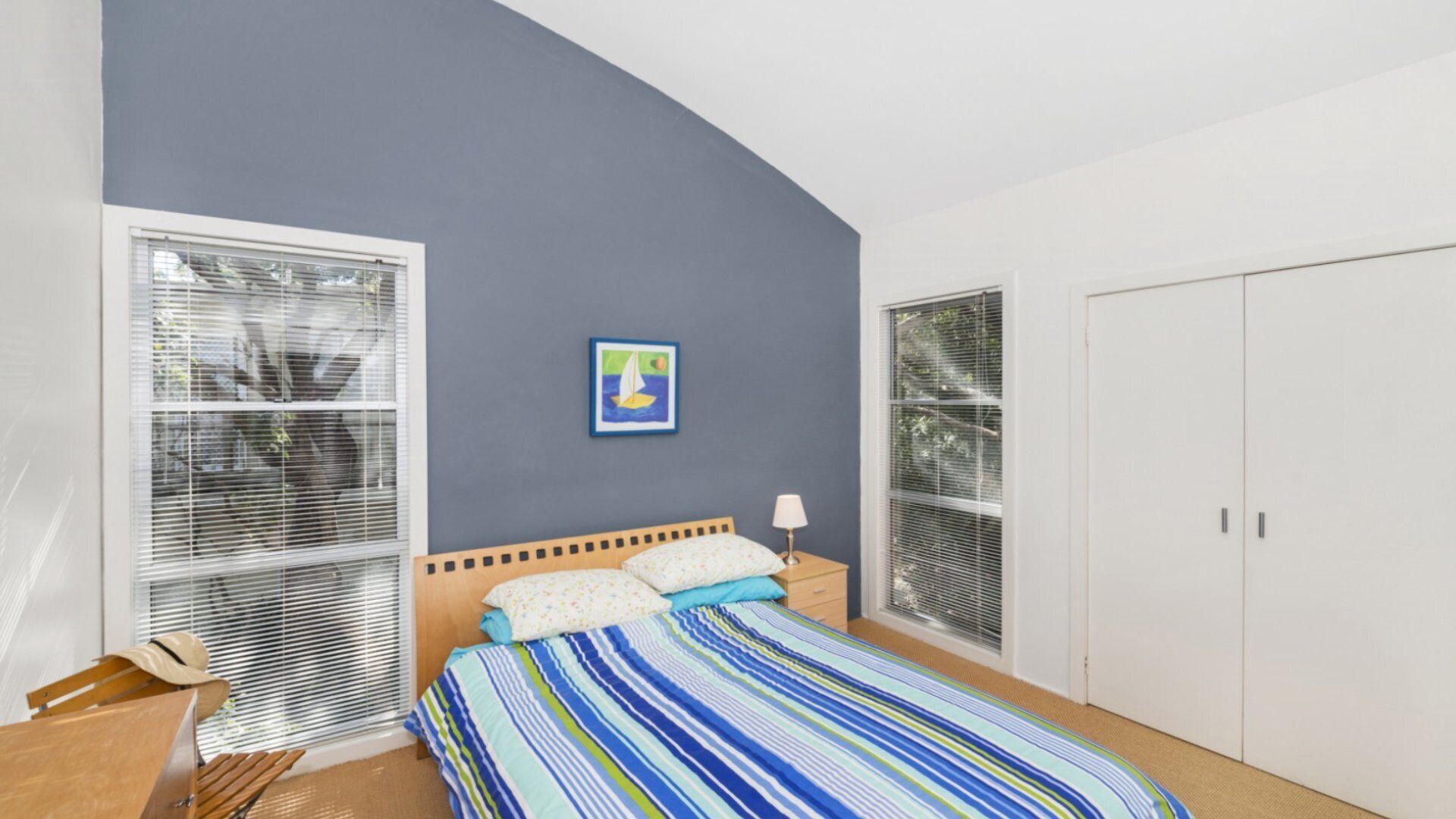 4 bedrooms, iron/ironing board