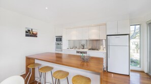 Dishwasher - Del Monte Delight - Stylish (COPACABANA)