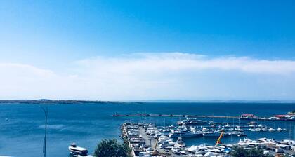 Villa Victoria, upealla merinäköalalla