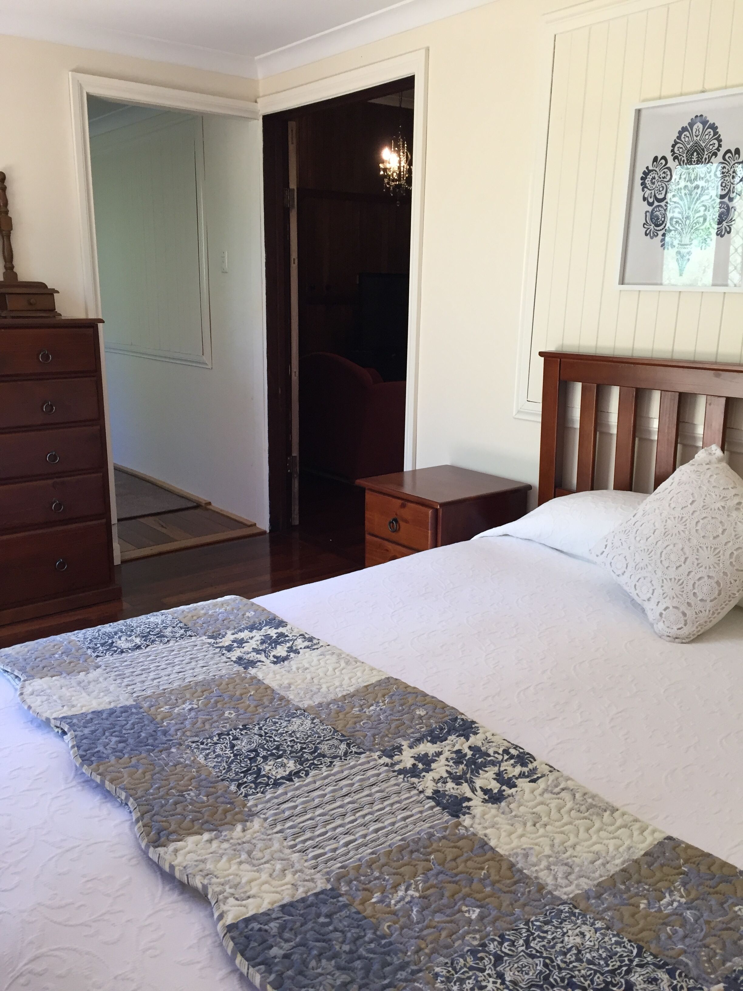 Rustic Cottage - peaceful retreat — image 6