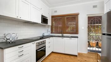 Microwave, stovetop, dishwasher