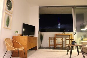 Interior - Sunny Peaceful Urban Place with Air Con & Carpark (Auckland)