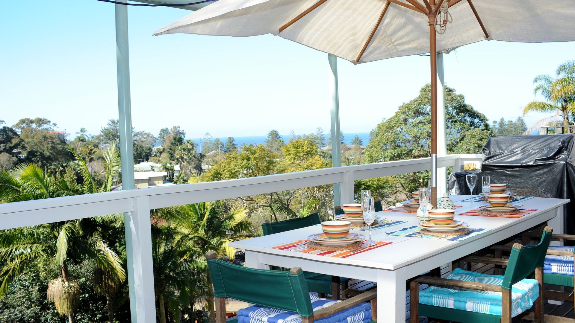 'Endless Summer' Beach House at Newport.