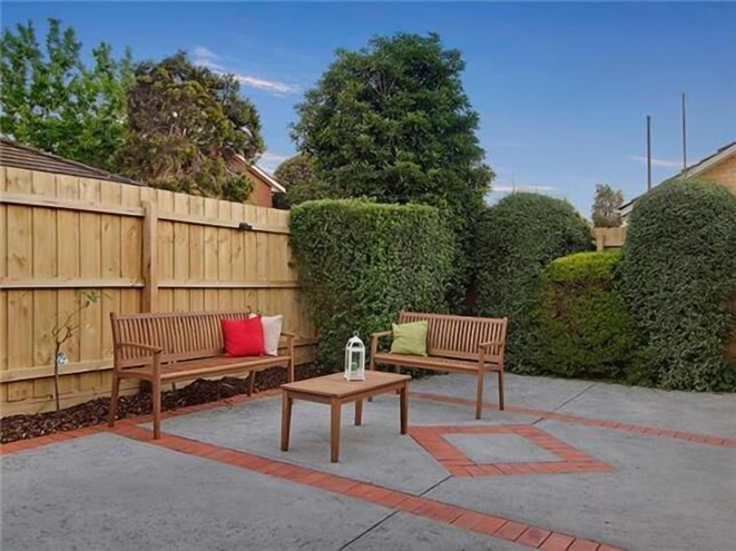 Lithgow Villa Unit Blackburn — image 2