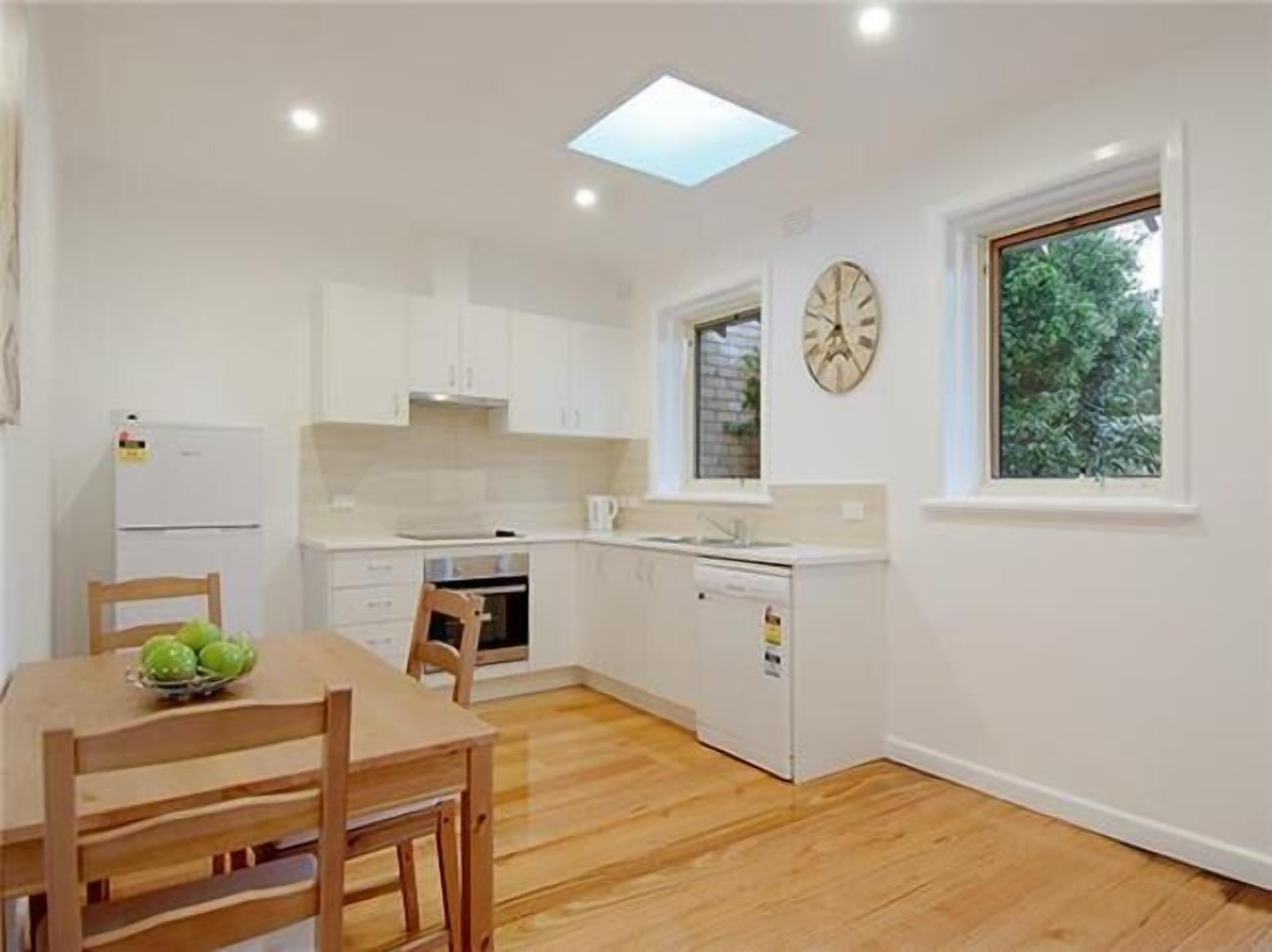 Lithgow Villa Unit Blackburn — image 3