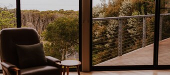  SHEARWATER : Prom Views : Wood Heater : Full Linen : Lightning Fast Internet