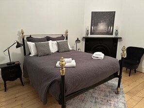 3 habitaciones, tabla de planchar con plancha y wifi gratis