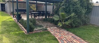 AAA Yapera on Lucan. Central Bendigo house, Close to all Bendigo venues