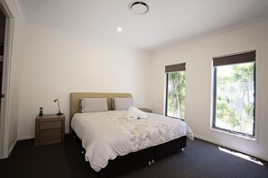 3 bedrooms, iron/ironing board, travel cot, free WiFi