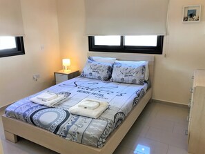 2 Schlafzimmer, Zimmersafe, Bügeleisen/Bügelbrett, WLAN