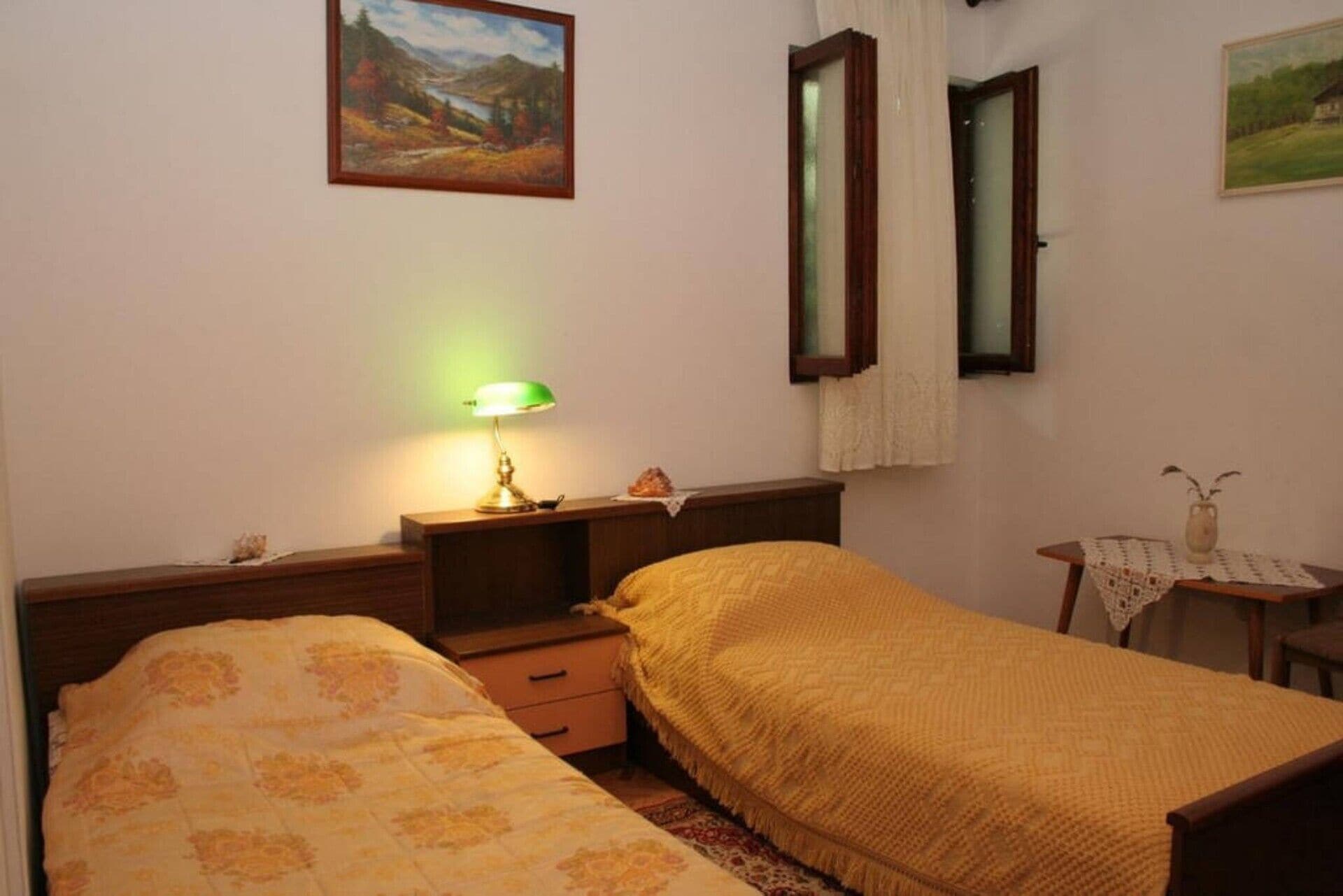 2 bedrooms, free internet