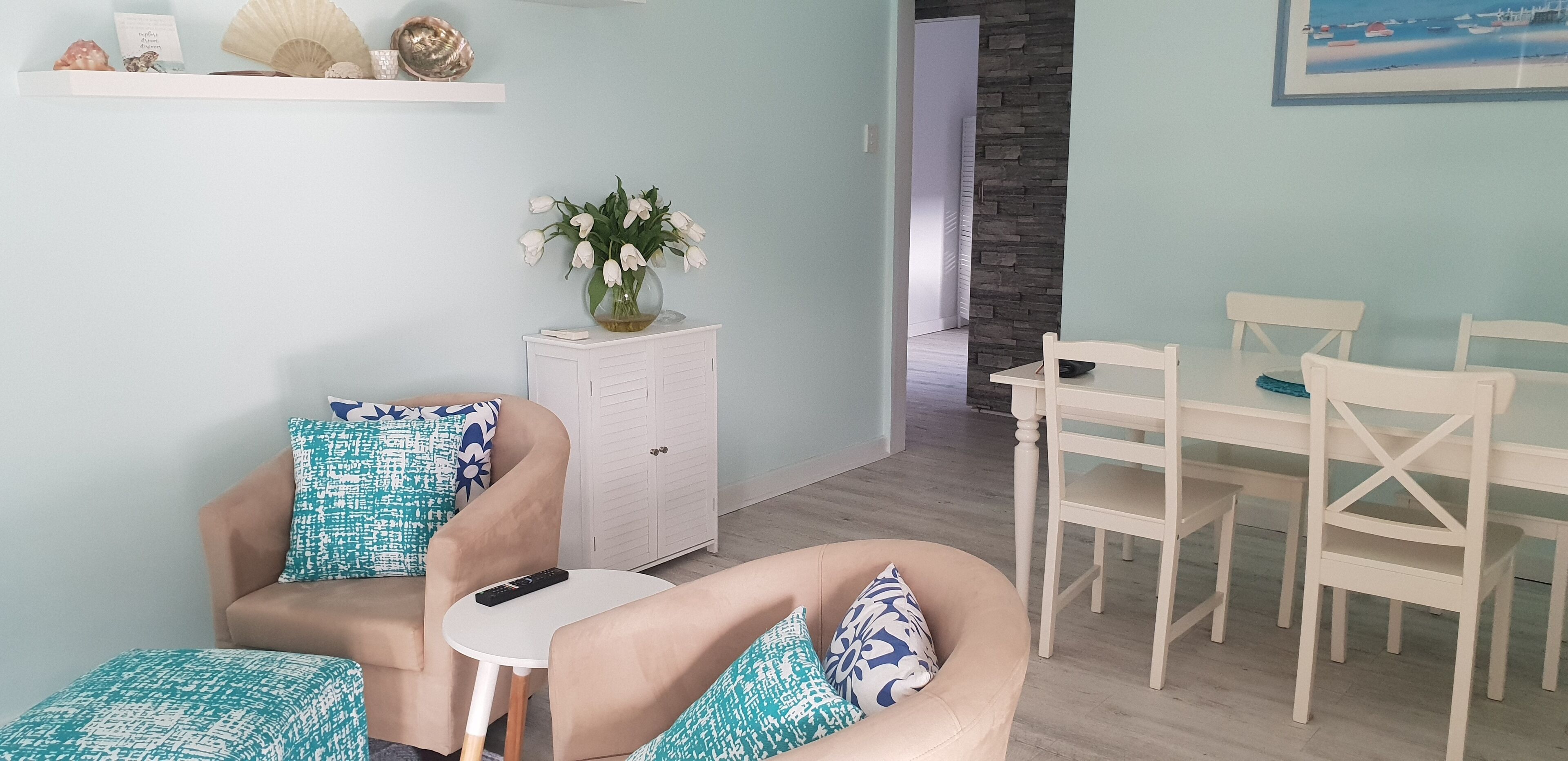 Escape to the Beach ,island hop, fish,sail,sunbake or relax over tapas