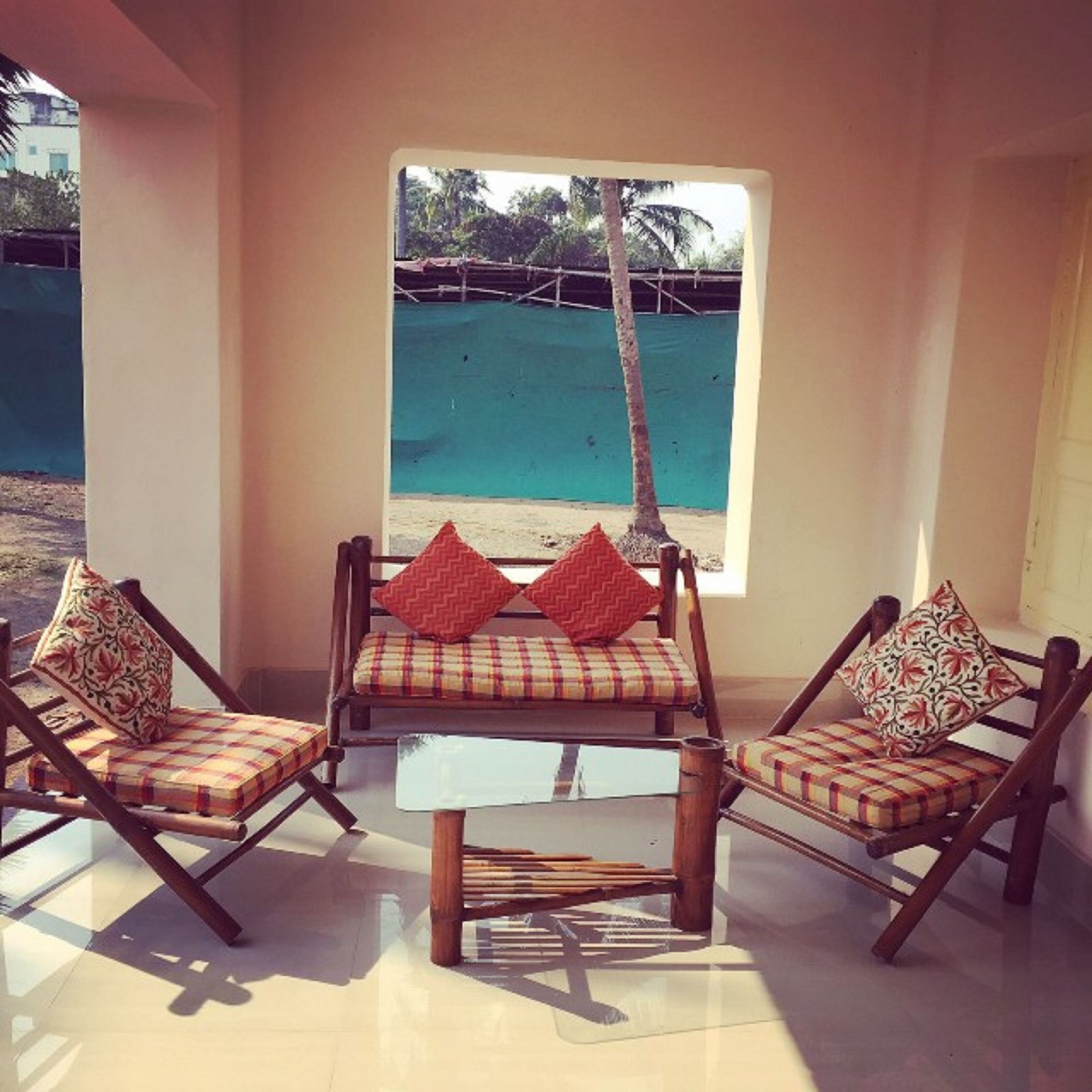 Charming 4 Bedroom House -Close to Gagennath Temple and .5 K from Puri Beac