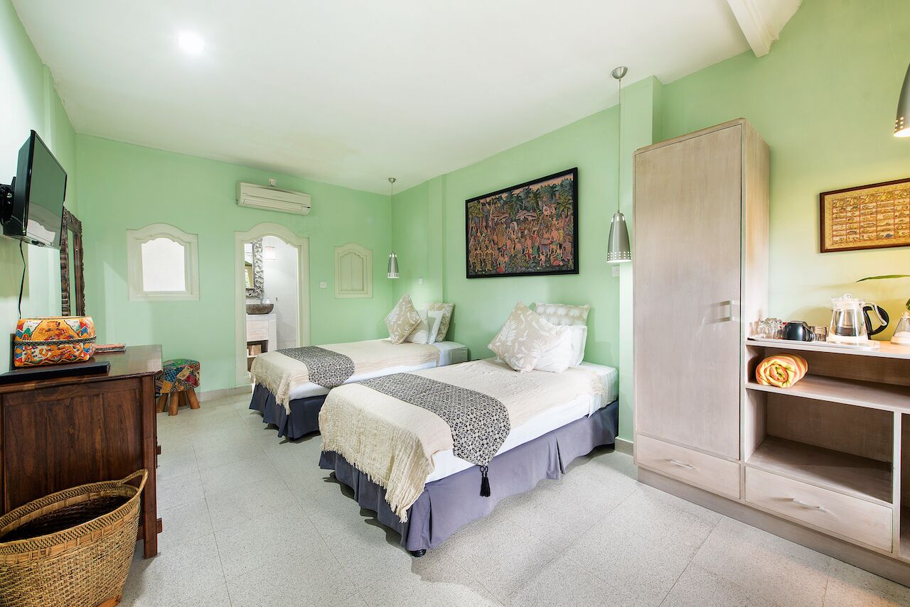 Angel House Ubud.Whole Villa 3 suites. Maximum 6 adults.