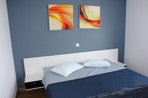 2 bedrooms, Internet