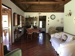 TV, stereo - The most complete: heated pools, fishing, barbecue, snooker, nature. (Brotas)