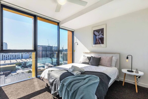 2 bedrooms, iron/ironing board, WiFi, bed sheets