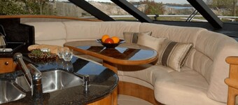 Rent motor yacht neptunus 56 fly  in Split Croatia