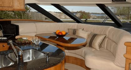 Rent motor yacht neptunus 56 fly in Split Croatia
