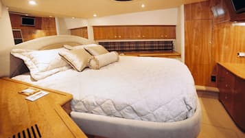 2 chambres, coffres-forts dans les chambres, Wi-Fi, draps fournis
