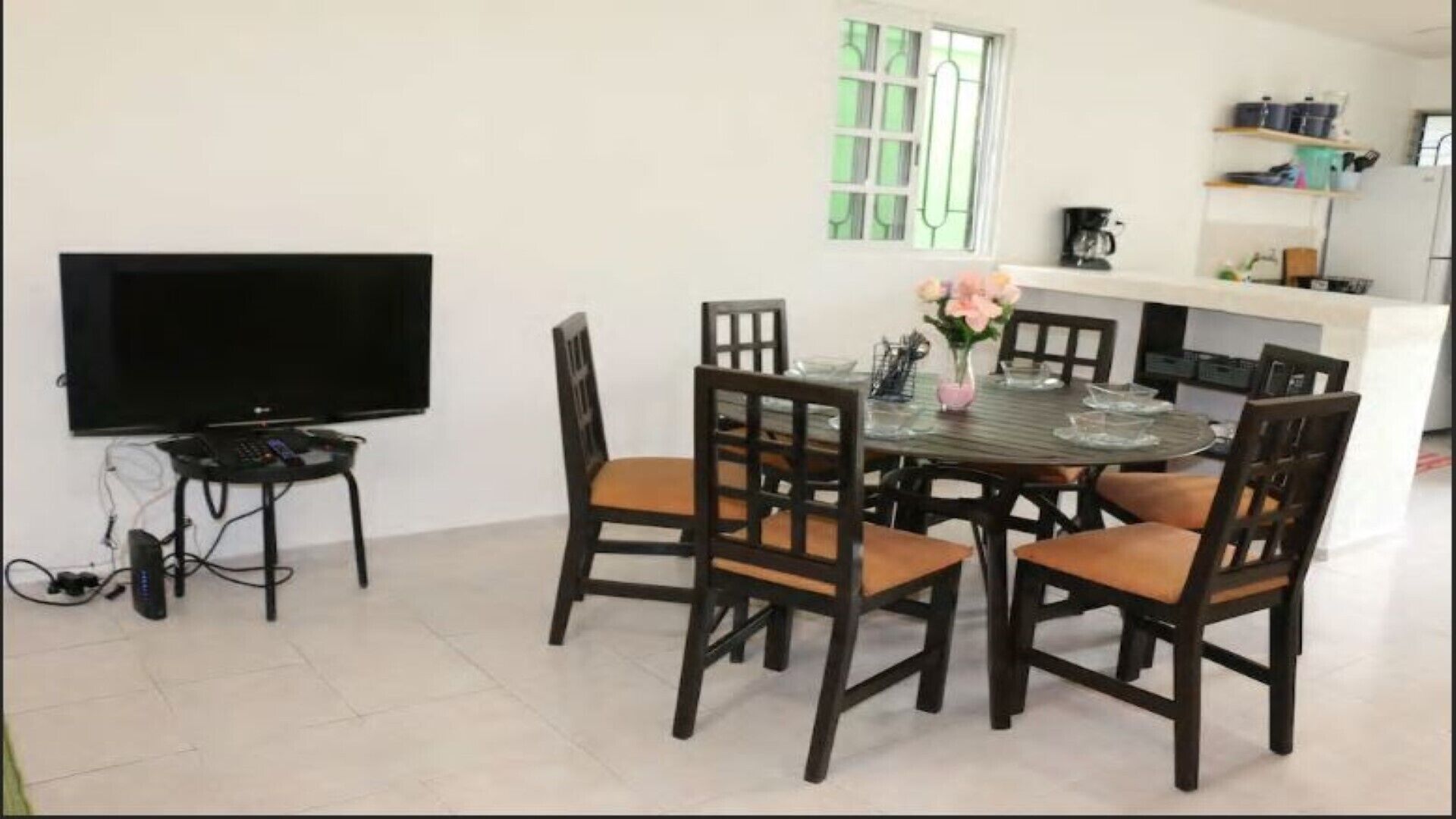 Beautiful Paty petite House.