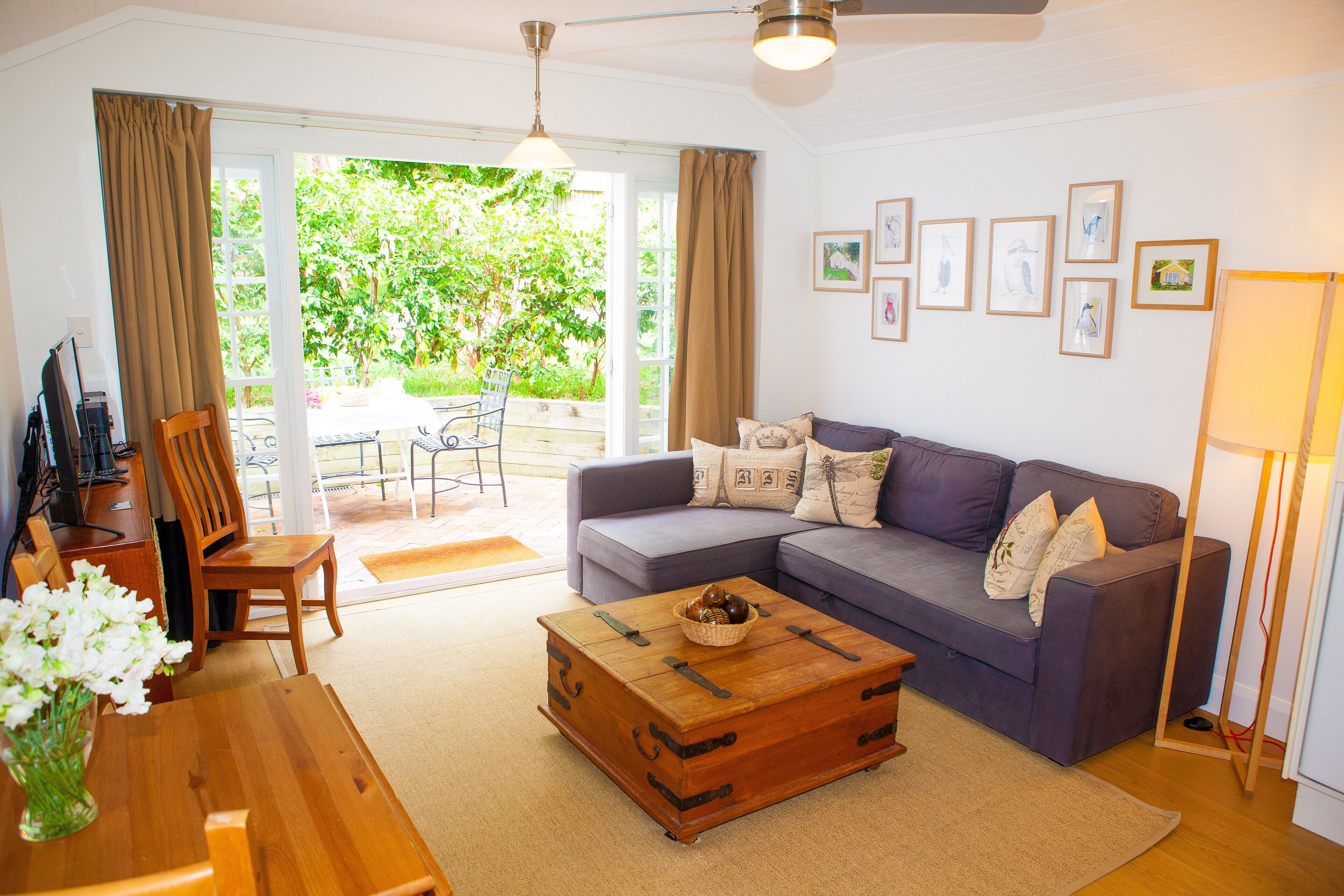 Quiet Private Sustainable  Harbourside Cottage - The Rangers Cottage — image 10