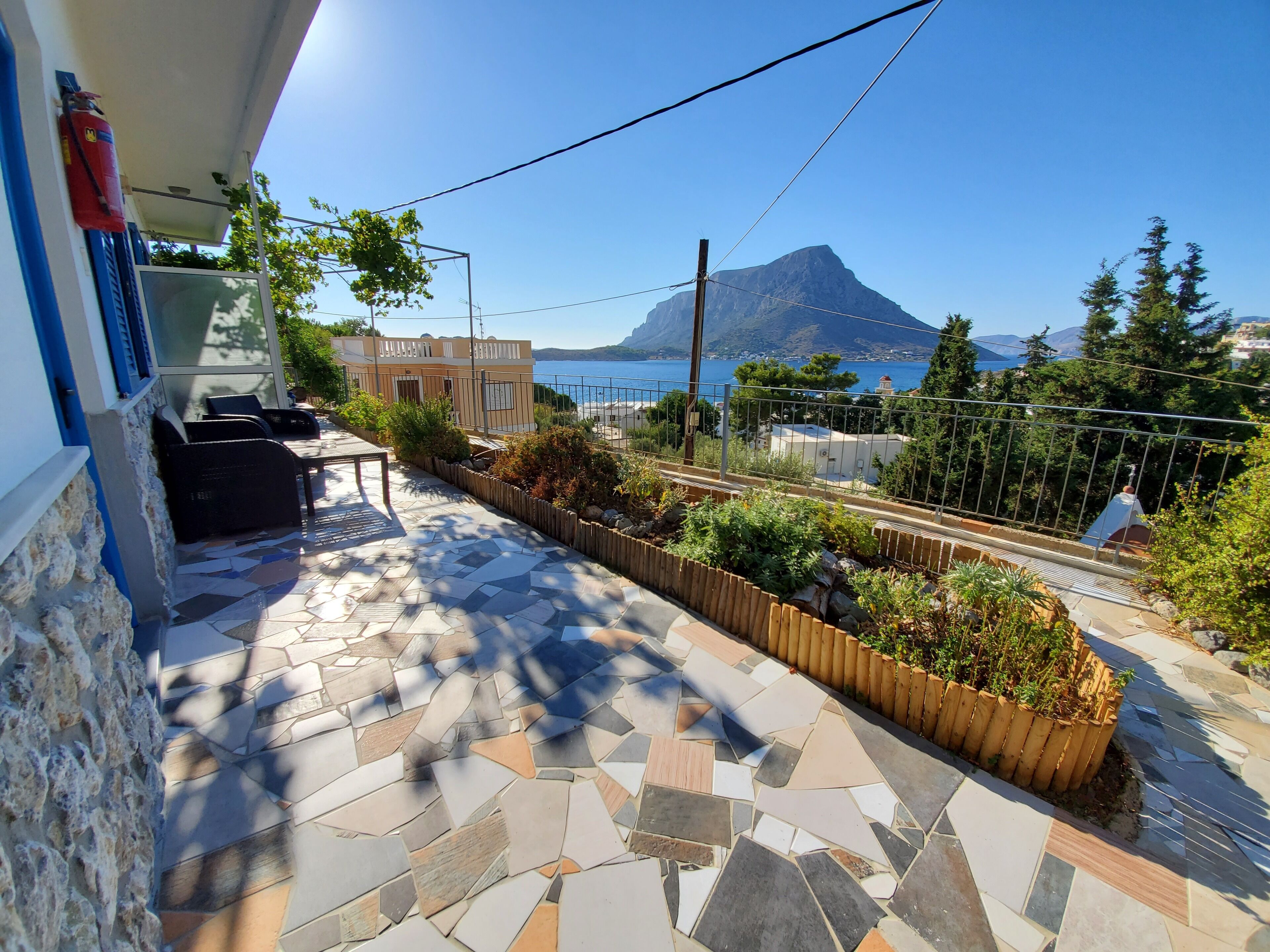 JUNIOR HONEYMOON SUITE