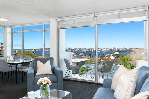 Cremorne- HARIS- Harrison St - 2BR Apartment with Stunning Harbour Views Balcony Near Neutral Bay
