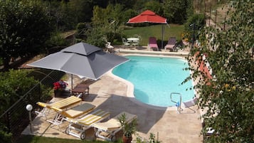 Piscina externa, piscina aquecida