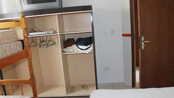 3 quartos, ferros/tábuas de passar roupa, Wi-Fi