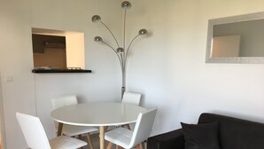 Uklassifisert bilde, 5 av 12, knapp