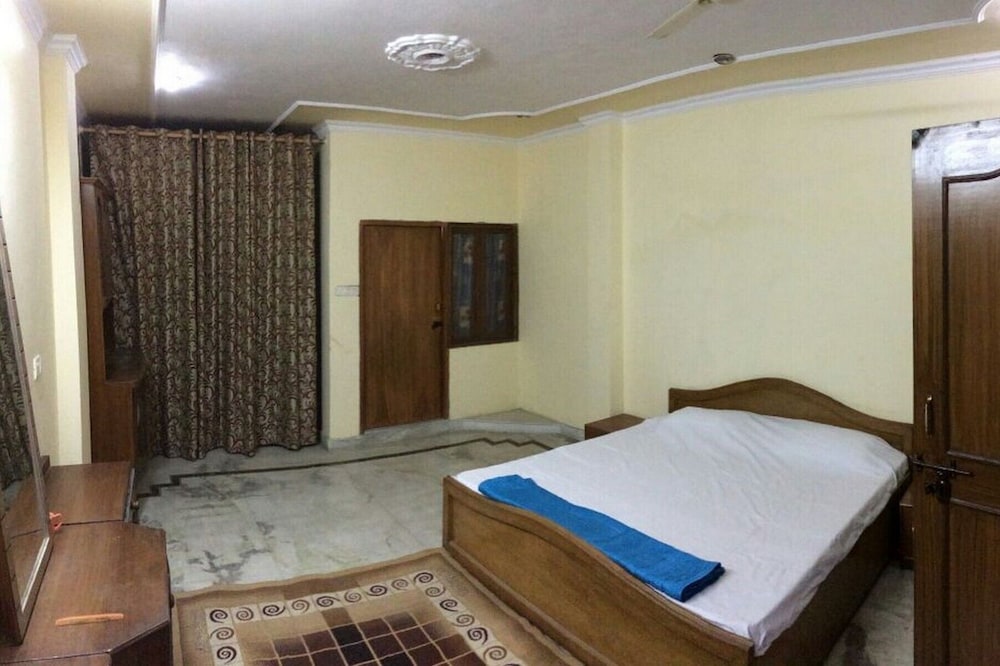 Private Room in Dalanwala