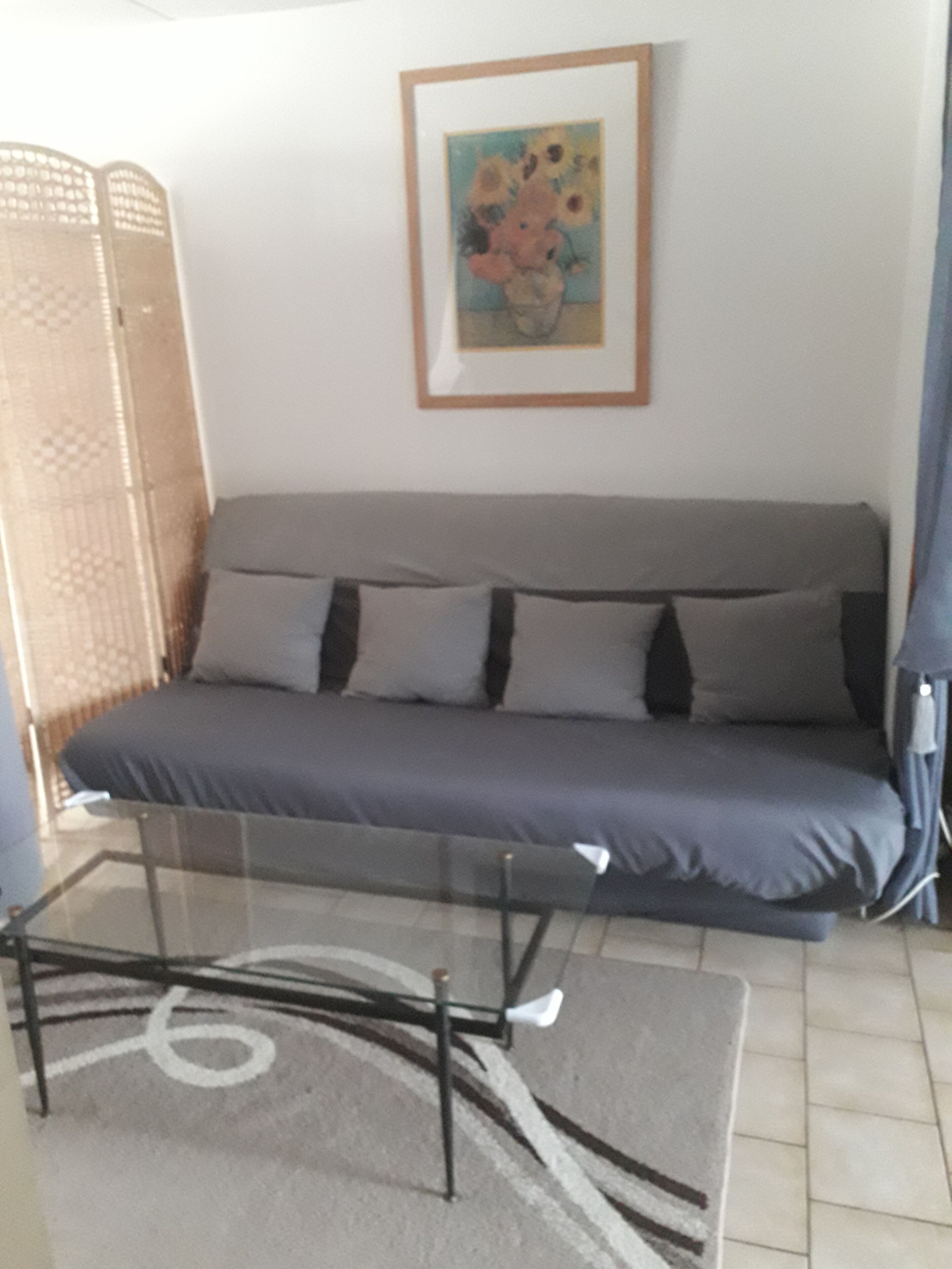 location st jean d'angely 17400