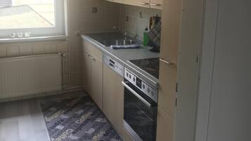 Refrigerador, microondas, parrilla de estufa y lavavajillas