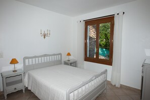 3 habitaciones, tabla de planchar con plancha y wifi gratis 