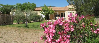 Quality cottages between sea and mountain, warm welcoming