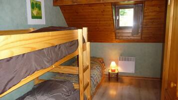 3 Schlafzimmer, Bügeleisen/Bügelbrett, Reisekinderbett